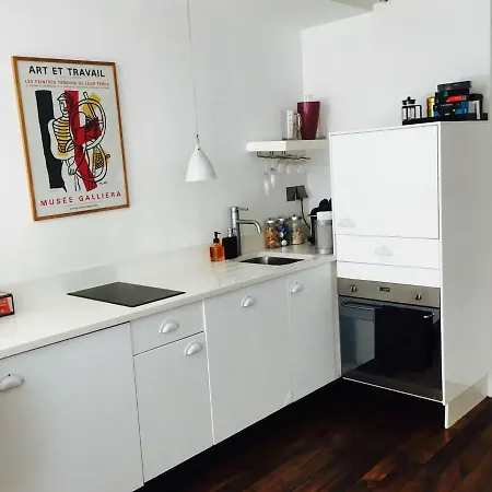 Chez Vous St Honore Париж