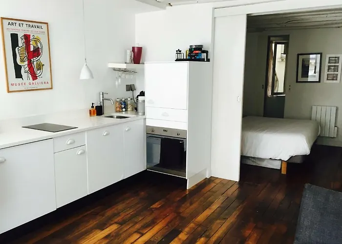 Apartment Chez Vous St Honore Paris